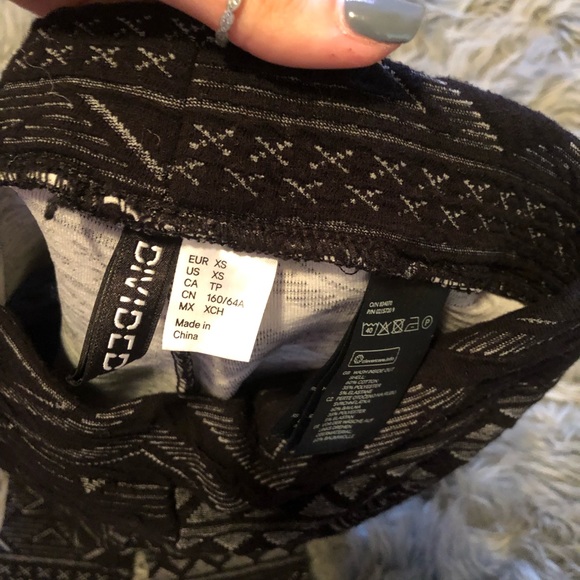 H&M leggings! - Picture 6 of 6